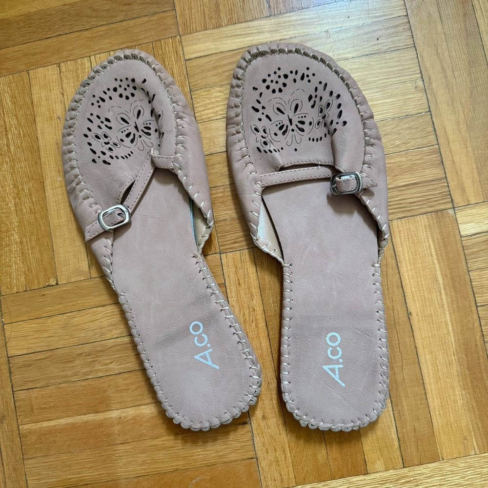 Women's Tan Mules Sandals